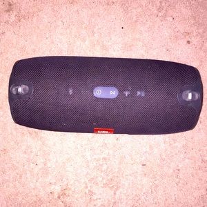 Jbl xtreme speaker